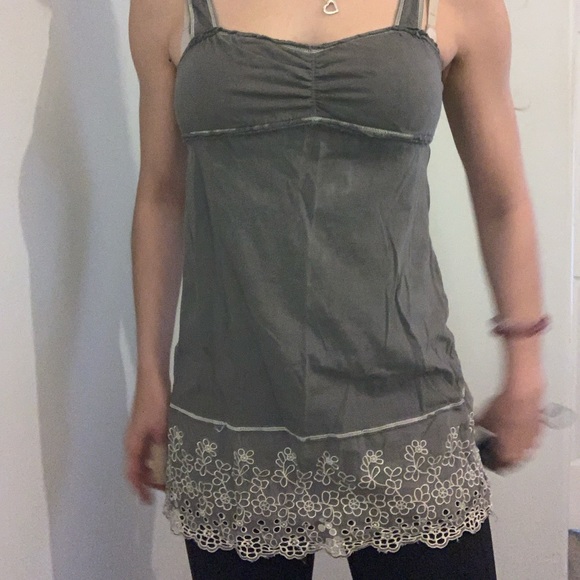 LOVE ROCKS - Floral Embellished Tank - Picture 3 of 3